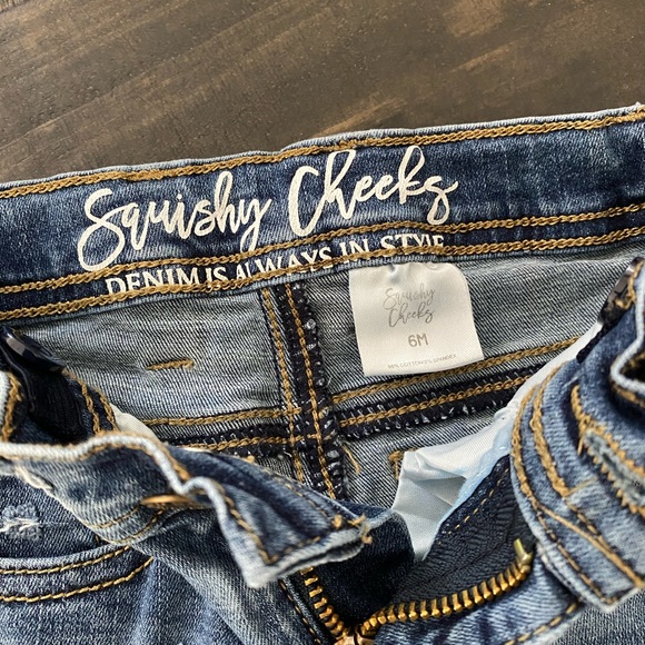 Distressed baby jeans 6 mos - Picture 2 of 3